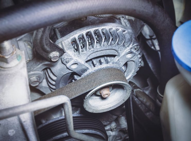 How to Replace an Alternator Belt -  Motors Blog